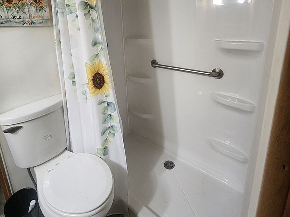 5th image of 8225 Arevee Dr