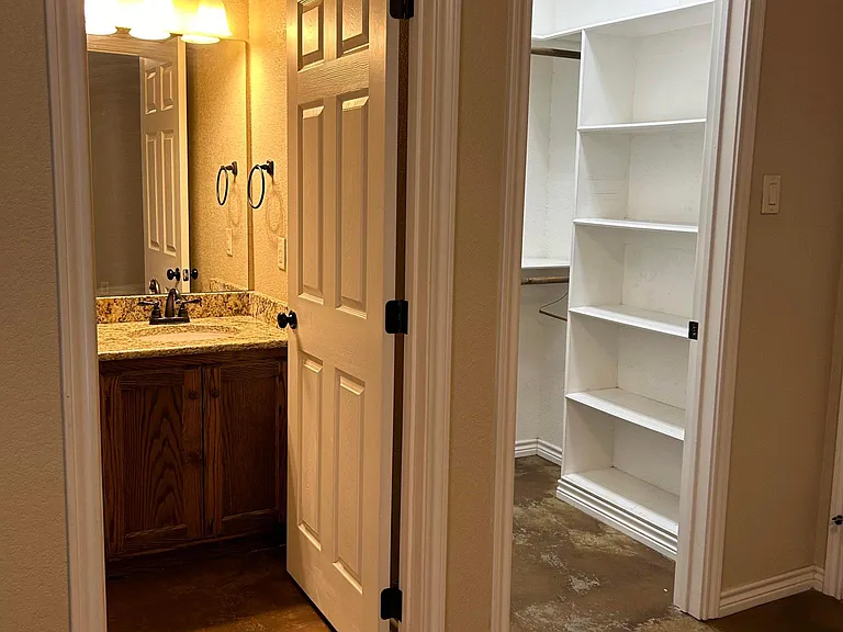 Mstr Bath/Closet