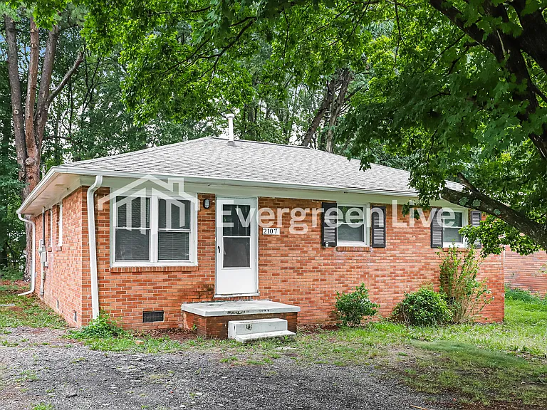 2107 Rosetta Rd — Photo 1