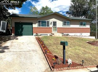 6806 Dale Rd, Colorado Springs, CO 80915