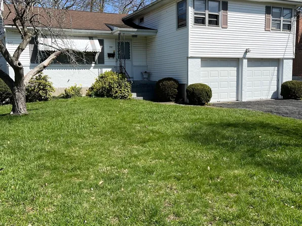 94 Lyman Road, West Hartford, CT 06117