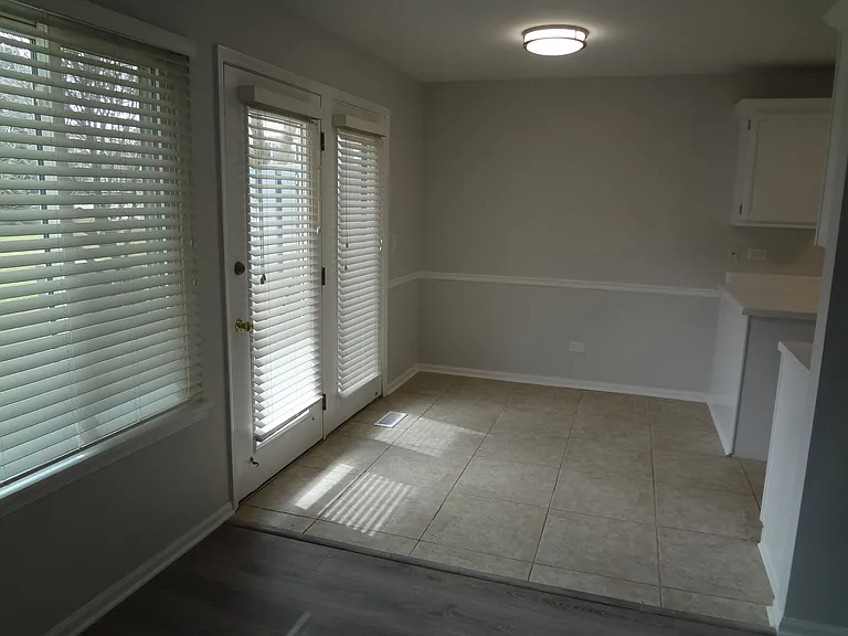 220 Brett Cir #B — Photo 9