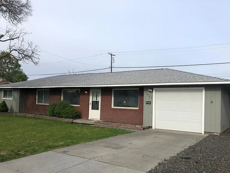 1703 S Monroe St — Photo 1