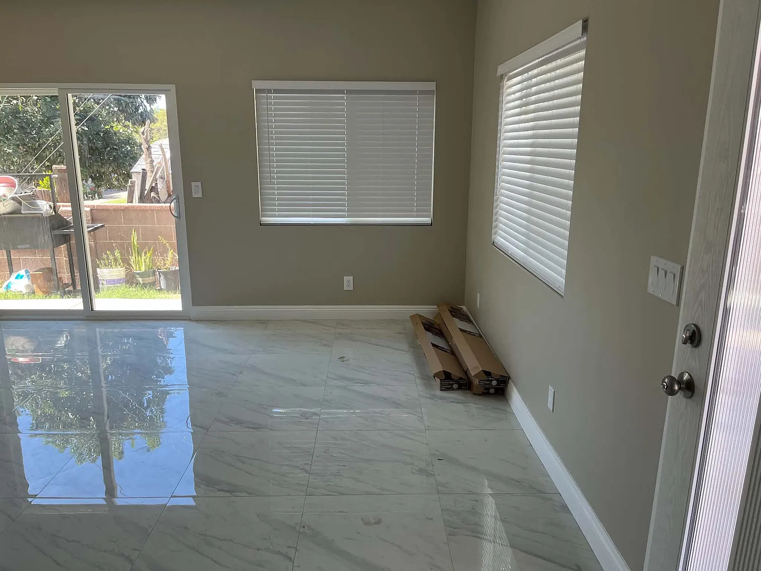 2 bed, 798 sqft, $3,000 — Photo 3