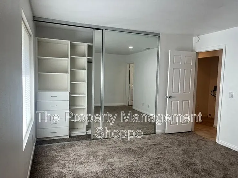 2758 Bolker Dr — Photo 10