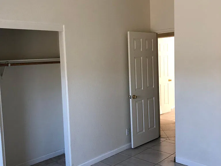 Cactus Dr — Photo 4