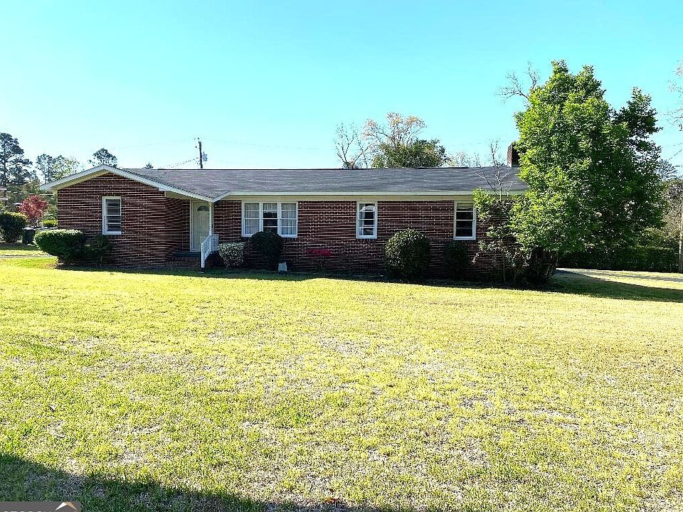 1st image of 555 Jordan Ln