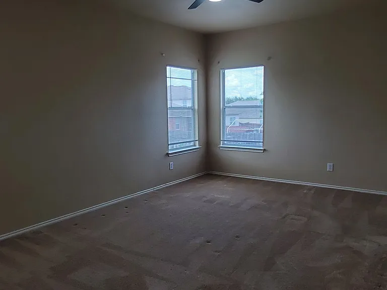 6703 Foster Flds — Photo 10
