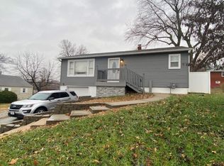 9 Broyles St, Buckner, MO 64016