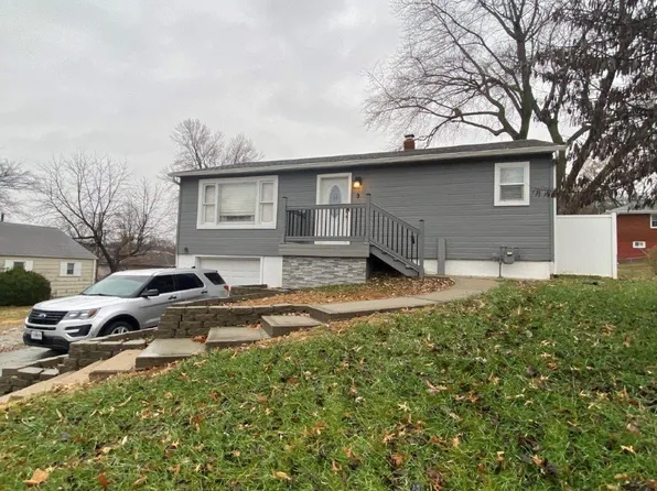 9 Broyles St, Buckner, MO 64016