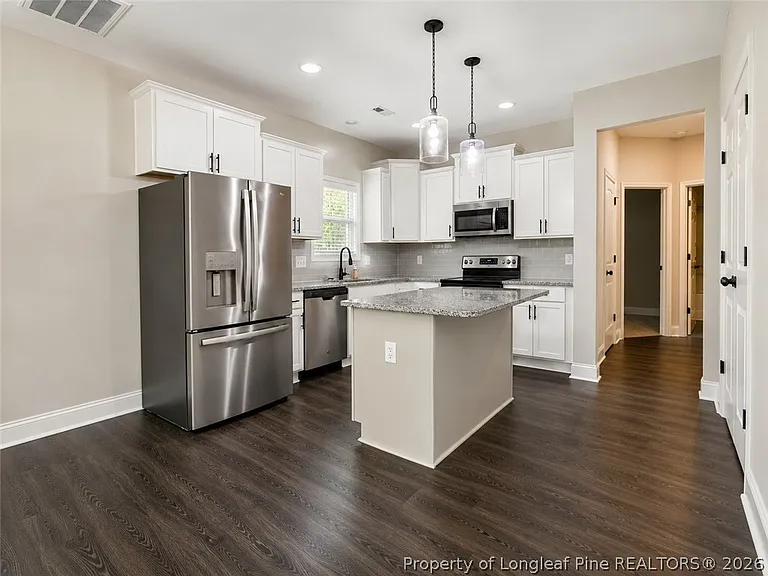 621 Blawell Cir — Photo 11