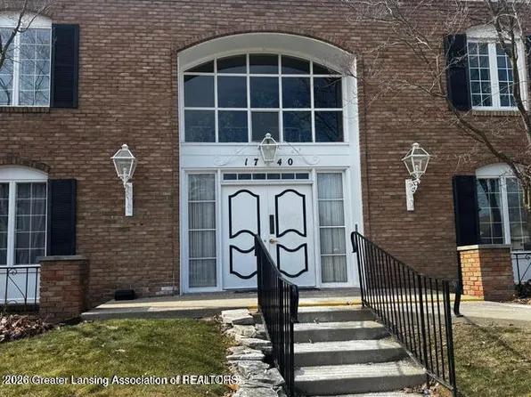 1740 Wellington Rd APT 203, Lansing, MI 48910