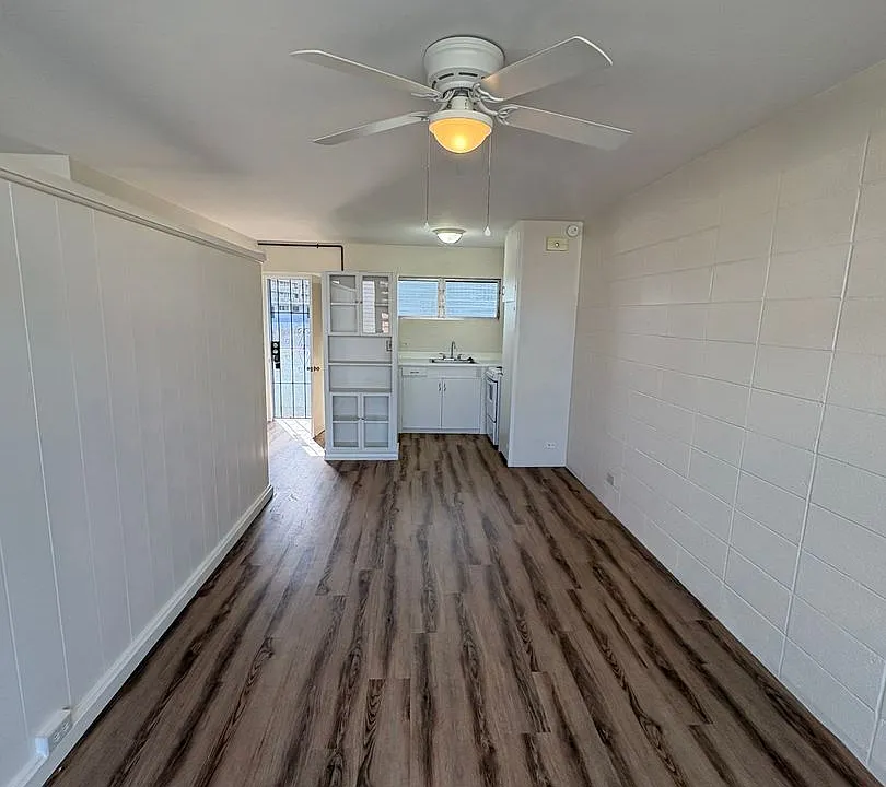 909 University Ave #217