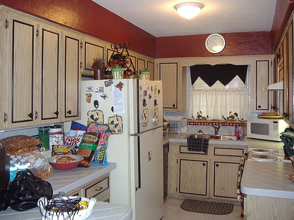 Plenty of Cabinets