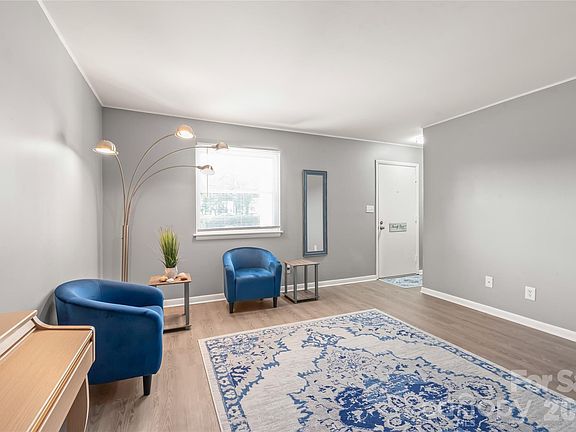 5th image of 9156 Black Heath Cir #B