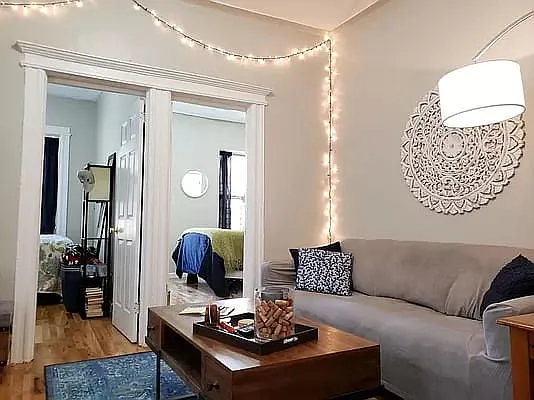 Rented by Signature Property Realty | media 16