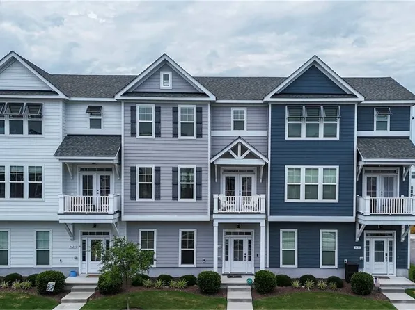 9629 21st Bay St, Norfolk, VA 23518