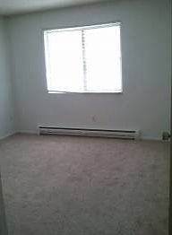 2nd image of 825 Maplewood Dr APT 10