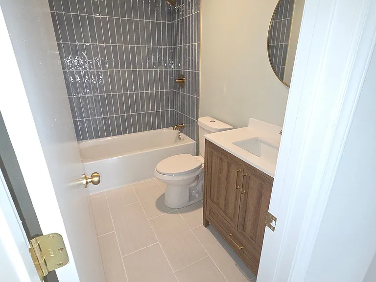 1906 Edge Dr — Photo 5
