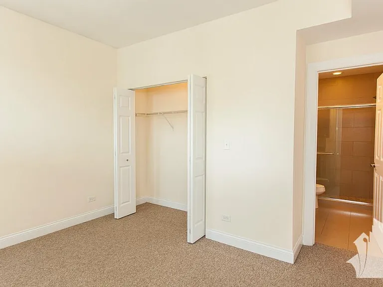 2834 N Albany Ave #2834G — Photo 9