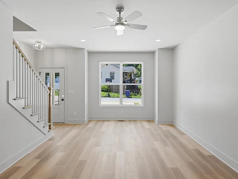 104 Norman Ln #100 — Photo 18