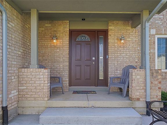 4th image of 9302 Heritage Glen Dr