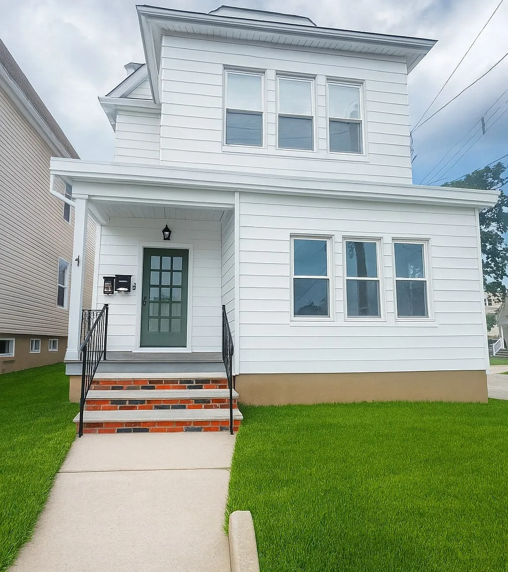 2 bed, 1000 sqft, $2,350 — Photo 1