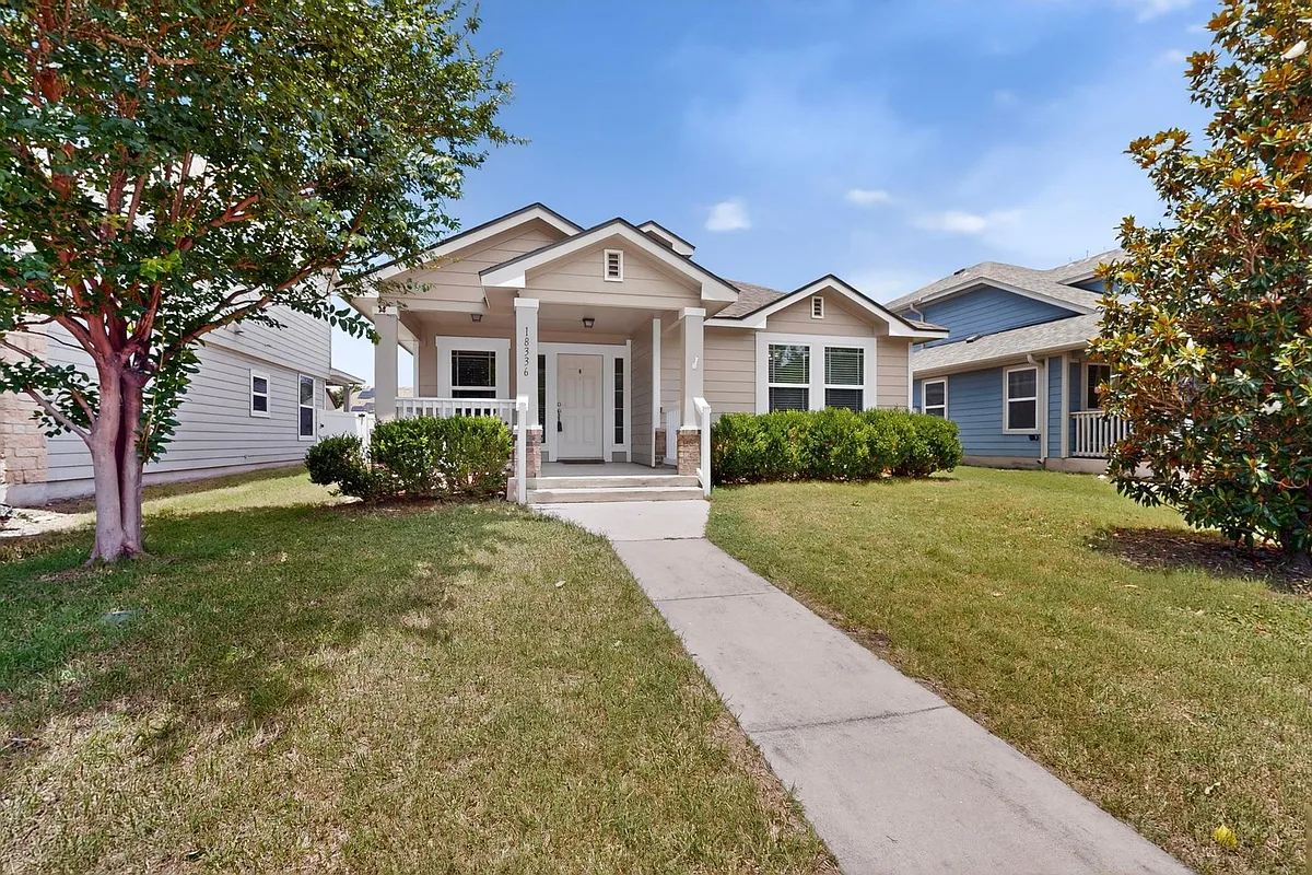 Building Photo - 18336 Friendship Hill Dr