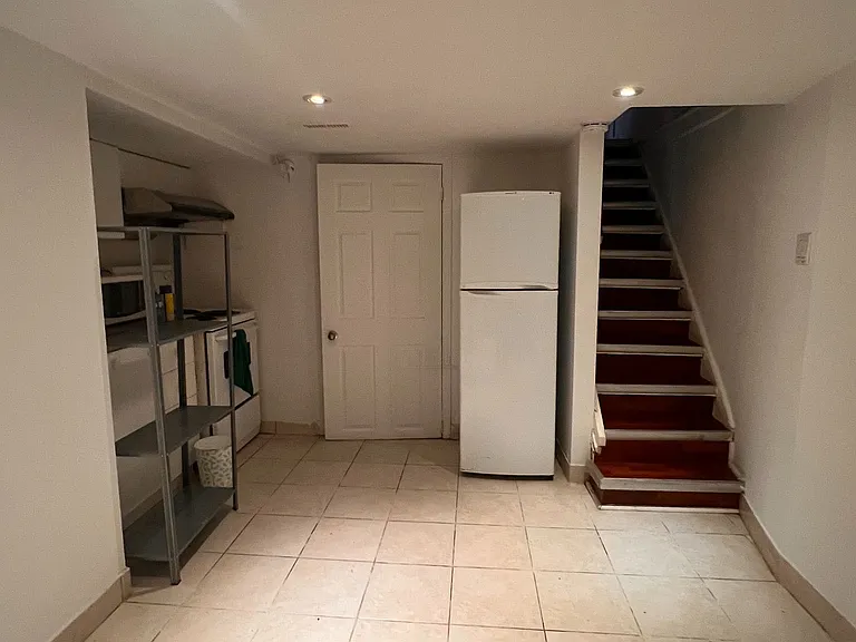 182 Boulton Ave — Photo 10