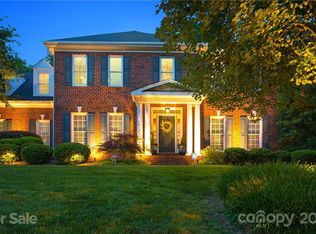 4630 Fairvista Dr, Charlotte, NC 28269