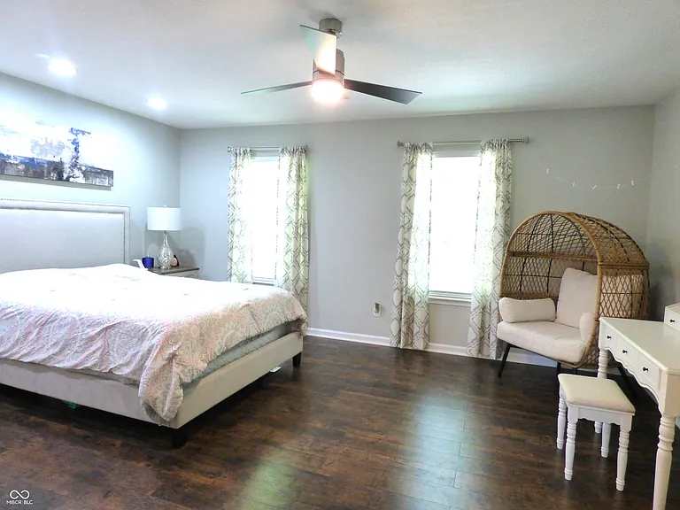 5677 Trammel Ct — Photo 17