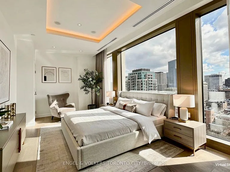 1315 Bay St #1303 — Photo 15