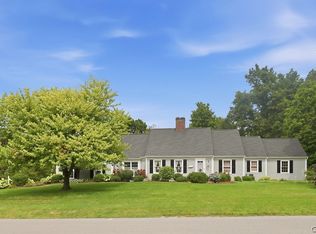105 Henschke Dr, Fayetteville, NY 13066