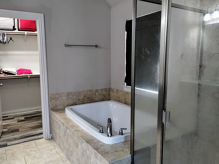8404 Whistling Duck Dr — Photo 16