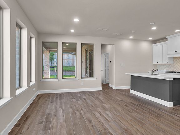 2nd image of 604 Crested Duck Ct