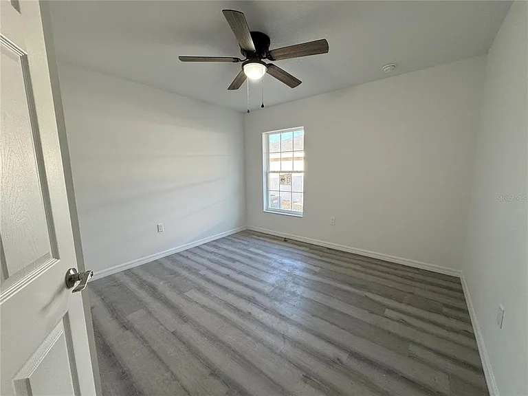 1112 Eden Dr — Photo 9