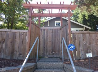 8139 30th Ave SW, Seattle, WA 98126