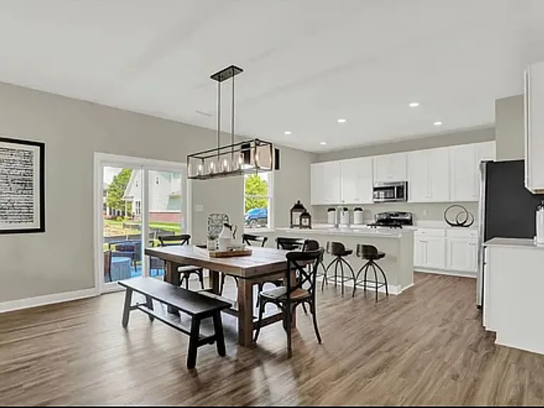 8595 Strabet Dr — Photo 9