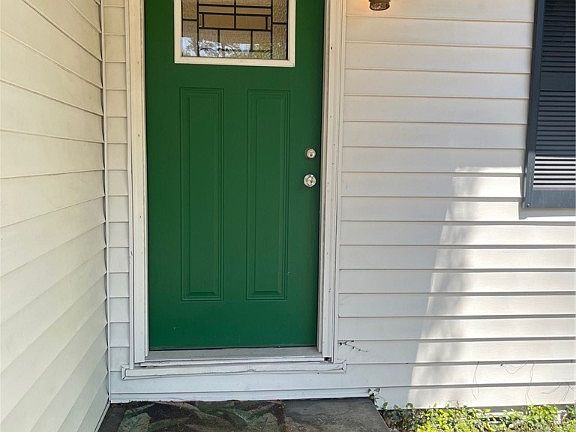 2nd image of 32 Pine Dr