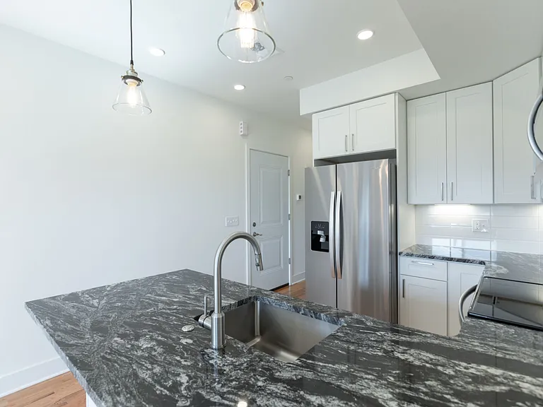 505 W Norris St #22 — Photo 17