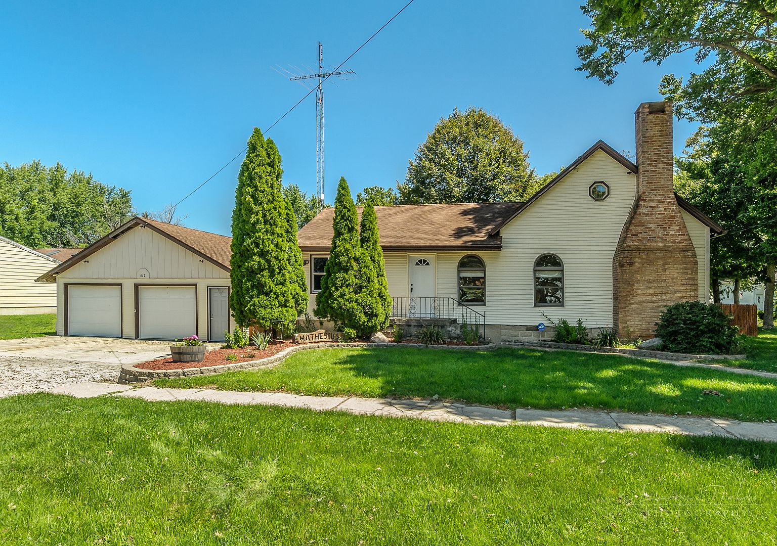 417 N 3rd St, Earlville, IL 60518 Zillow