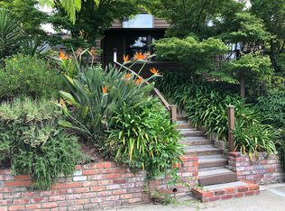5900 Sherwood Dr, Oakland, CA 94611