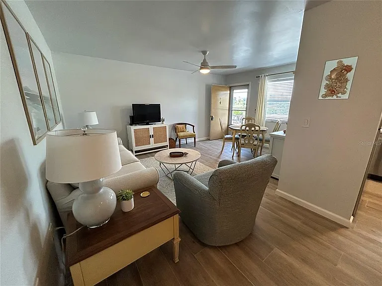 4480 Ironwood Cir #213A — Photo 8