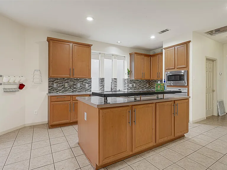 13911 Blue Vista Dr — Photo 9