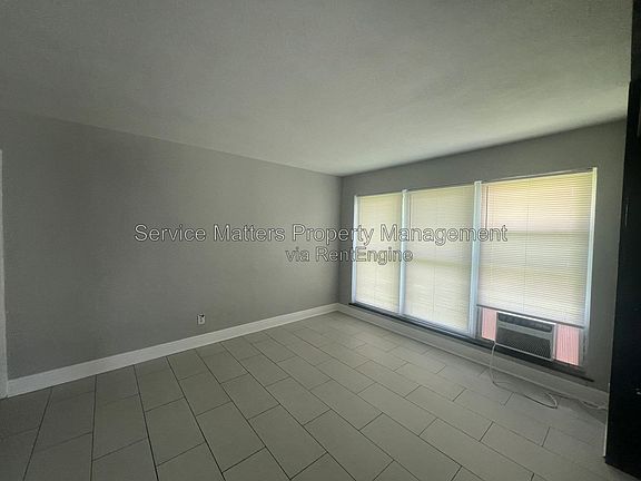 5th image of 4819 State St