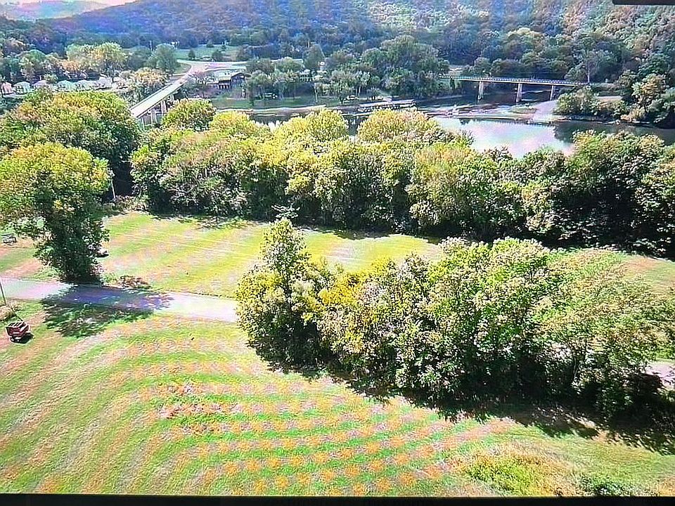 2nd image of 20 Riverview Ln Lot 2