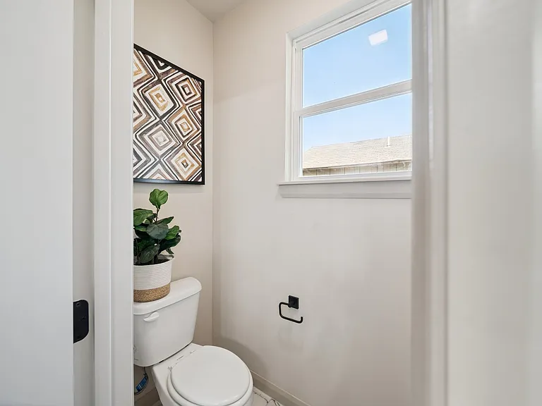 1833 N Troost Ave — Photo 12