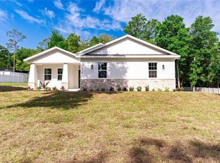 9909 Pine Leaf Ln, Dade City, FL 33525