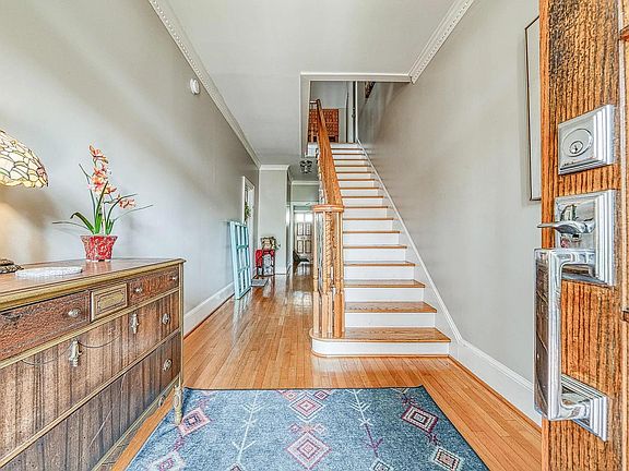 2nd image of 505 Woods Ave SW #2