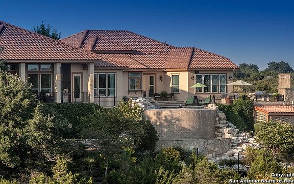 5th image of 118 Hannah Ln